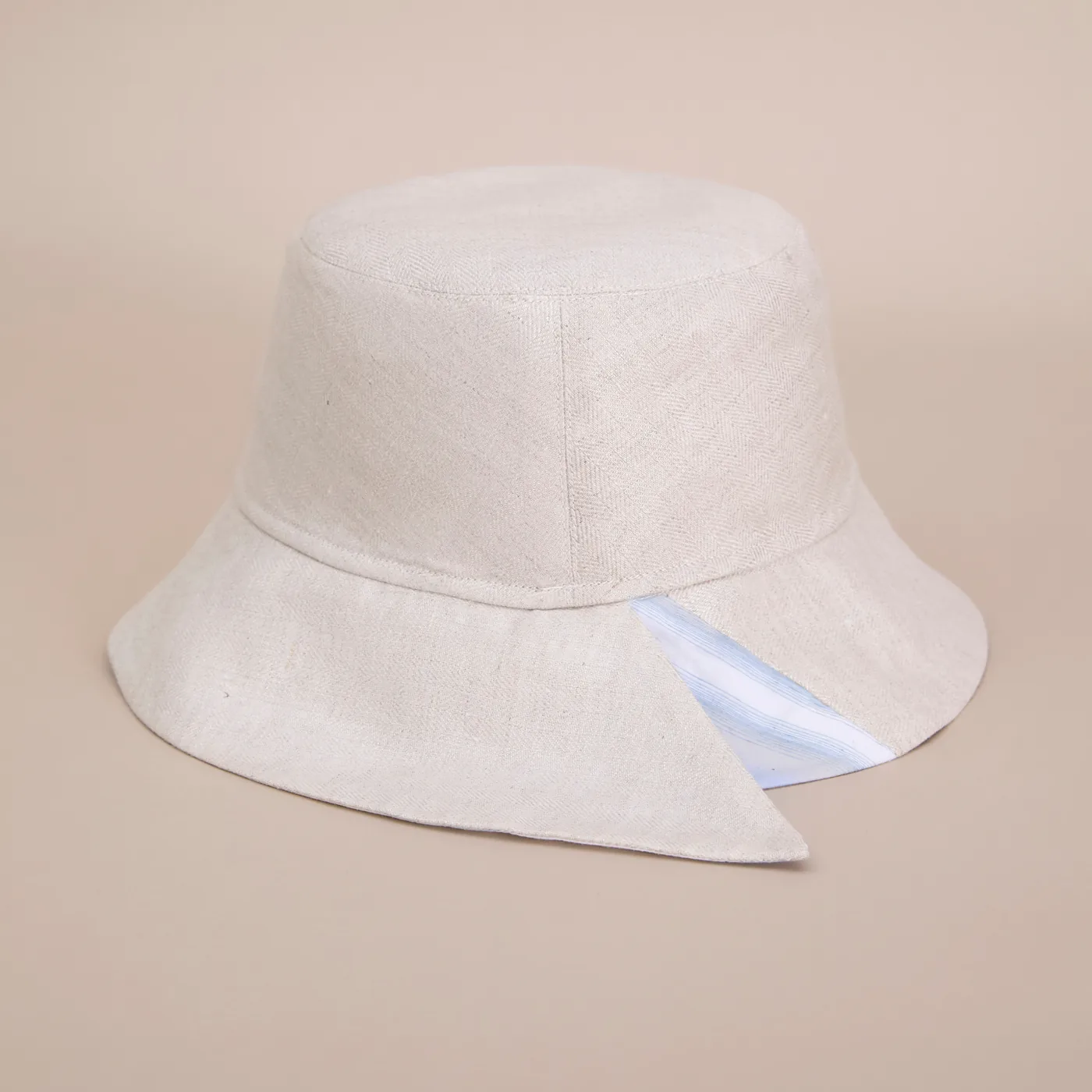 ER2601A2 Textured Light Grey