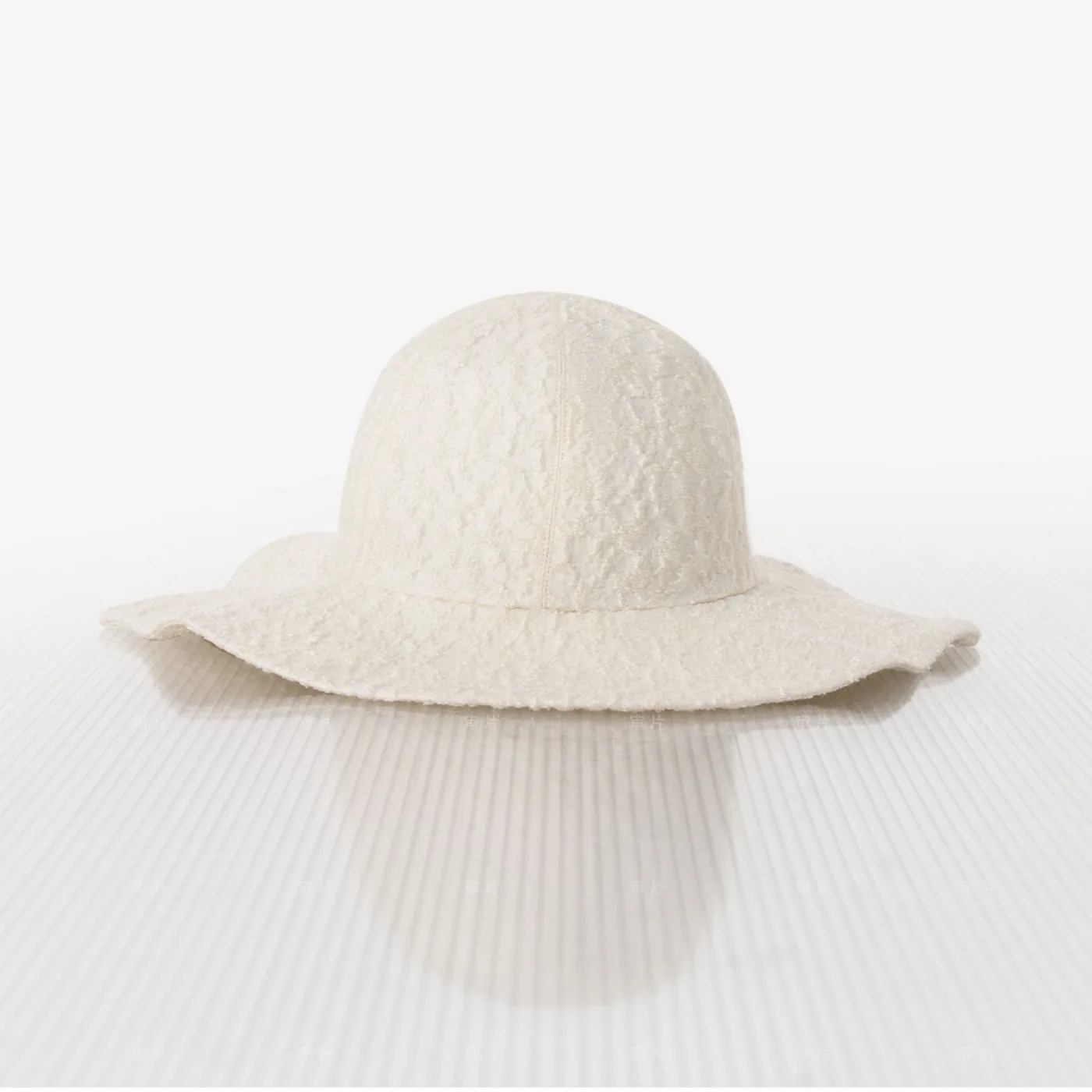 ER2601G4-B Eggshell White