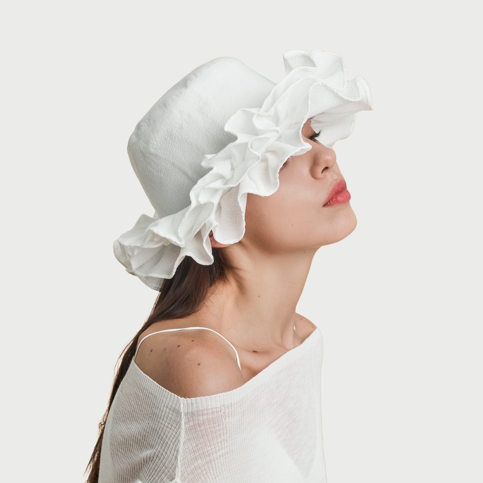The Growth Collection Pearl White view 4